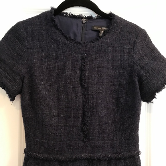 Banana Republic Textured Shortsleeve Dress - Picture 2 of 6